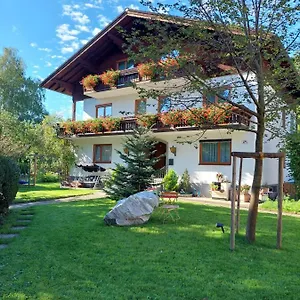 Fruehstueckspension Helmhof 2* Salzburg