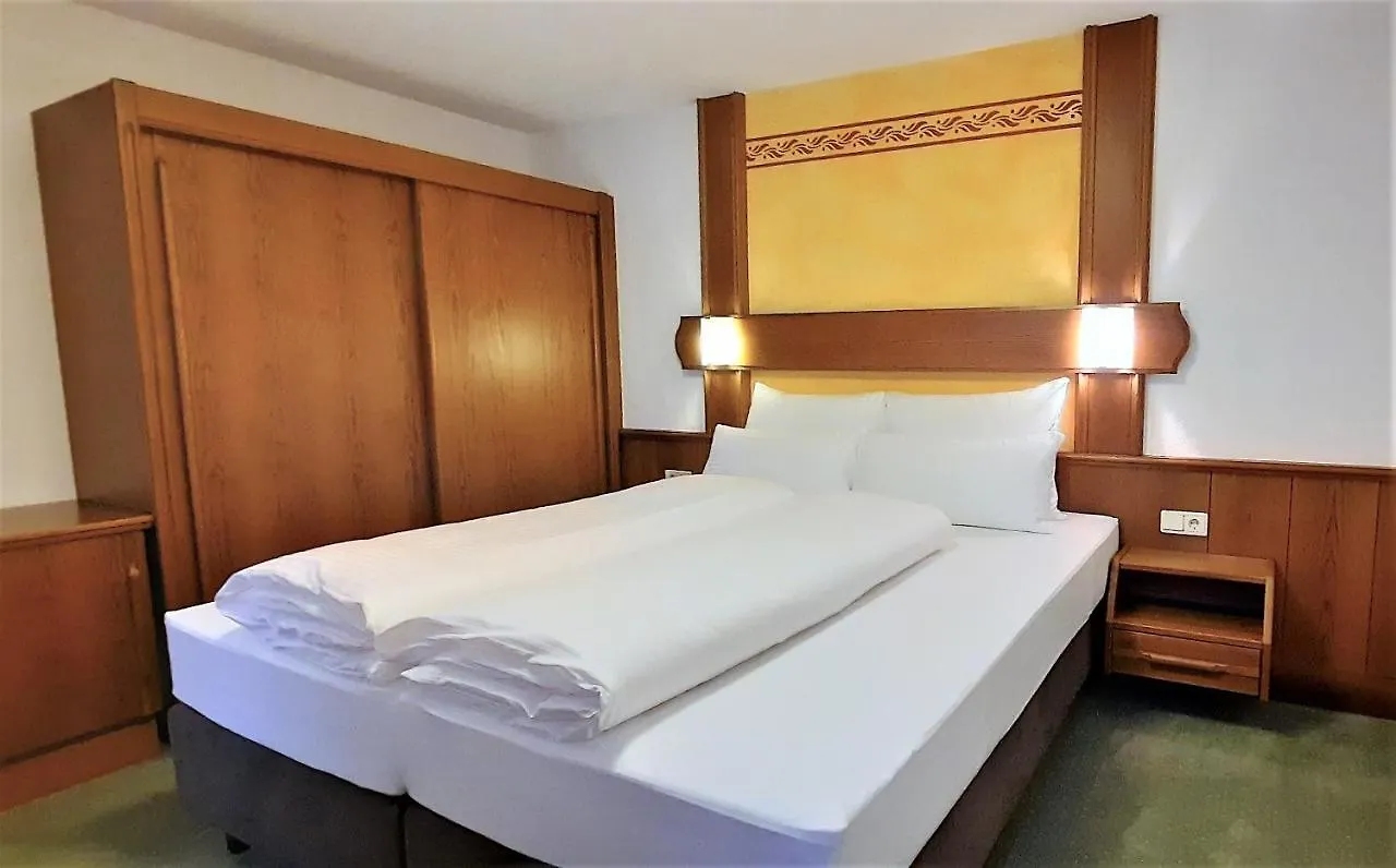Hotel Garni Belvedere Ischgl 3*,
