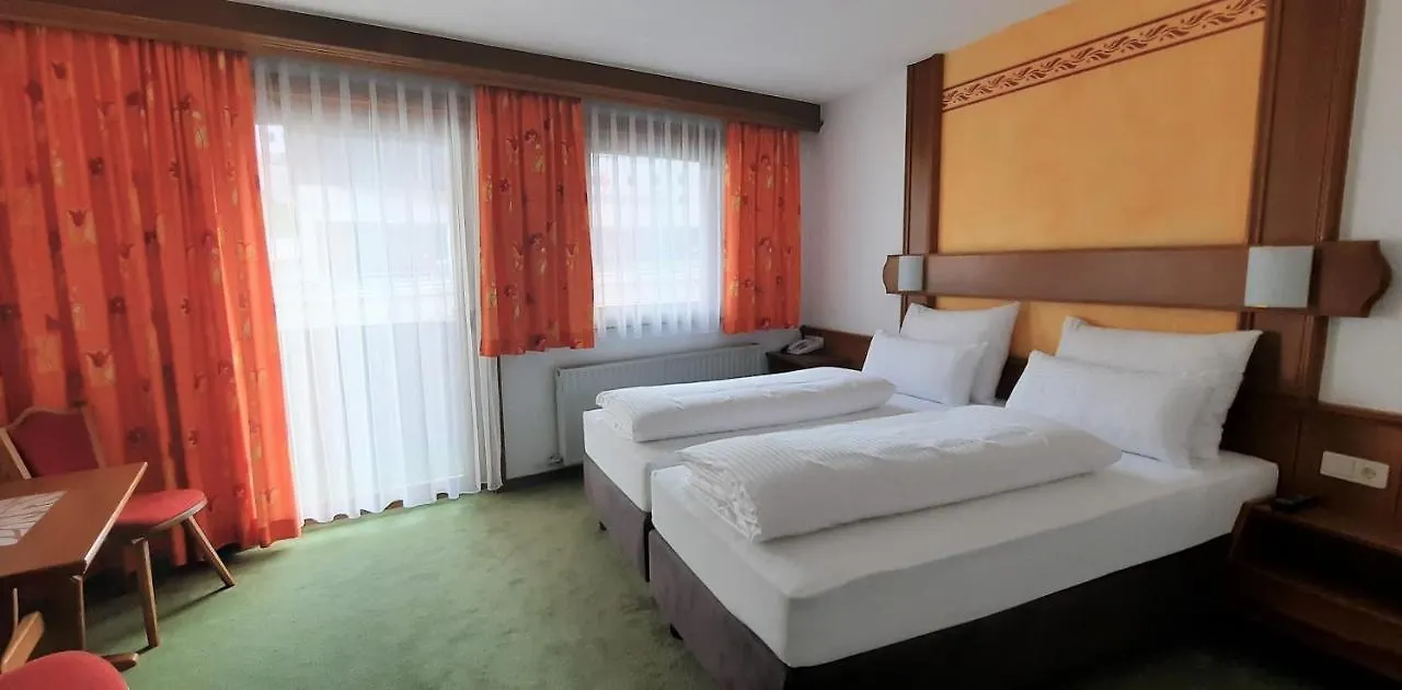 Hotel Garni Belvedere Ischgl 3*,