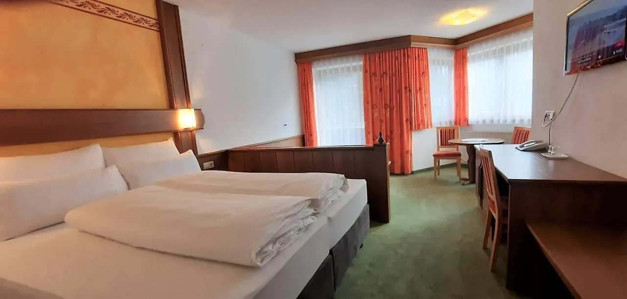 Hotel Garni Belvedere Ischgl 3*,