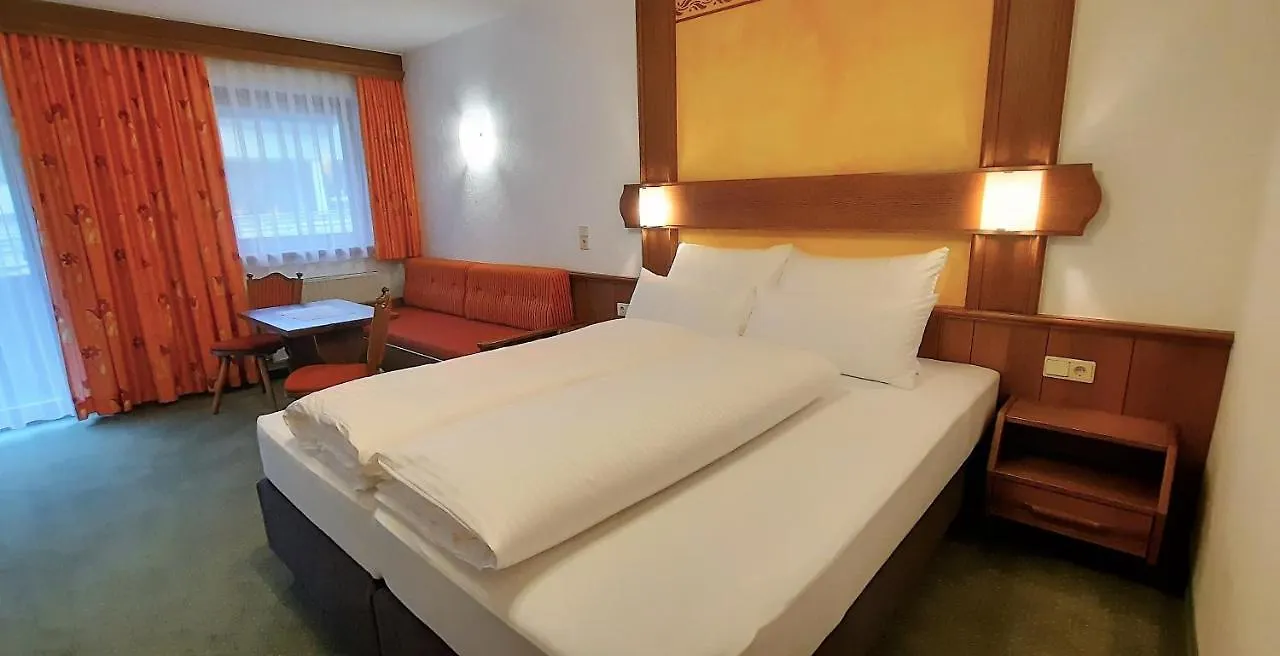 Hotel Garni Belvedere Ischgl 3*,